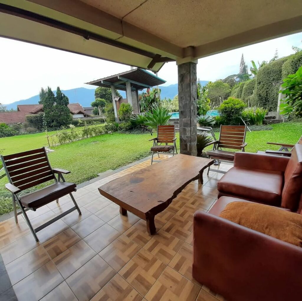 WhatsApp-Image-2025-12-04-at-2.18.00-PM-2