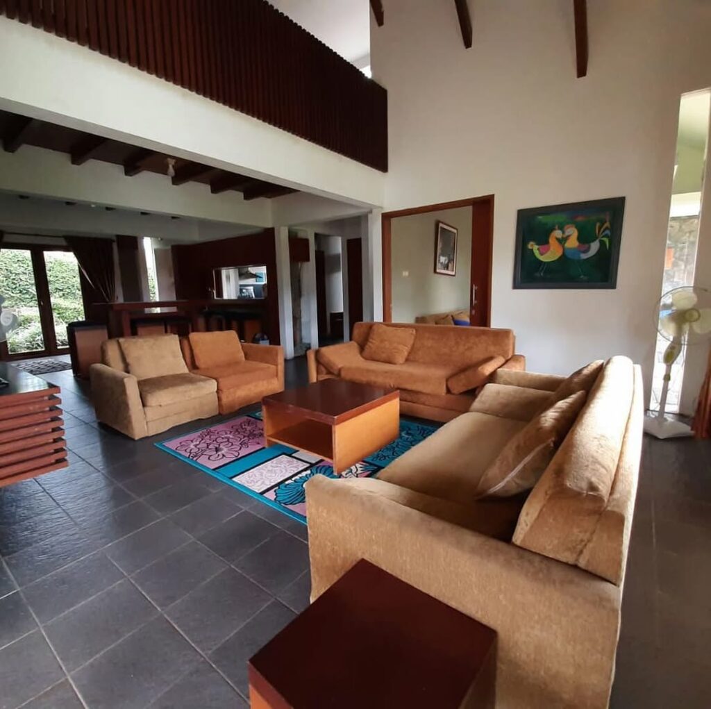 WhatsApp-Image-2025-12-04-at-2.18.01-PM-2