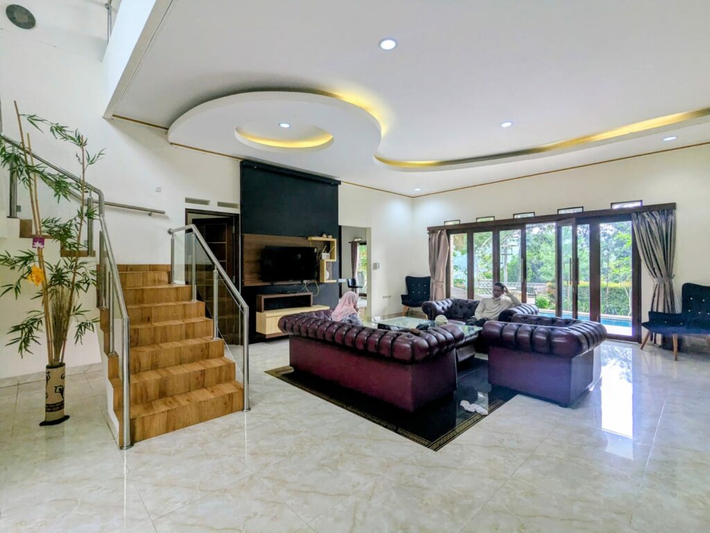 WhatsApp-Image-2025-12-04-at-4.28.58-PM-2