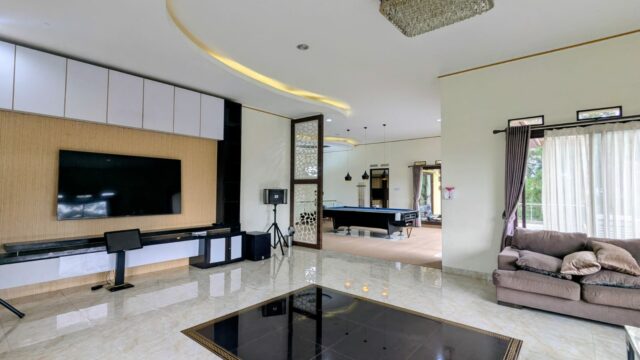 WhatsApp-Image-2025-12-04-at-4.28.58-PM-4