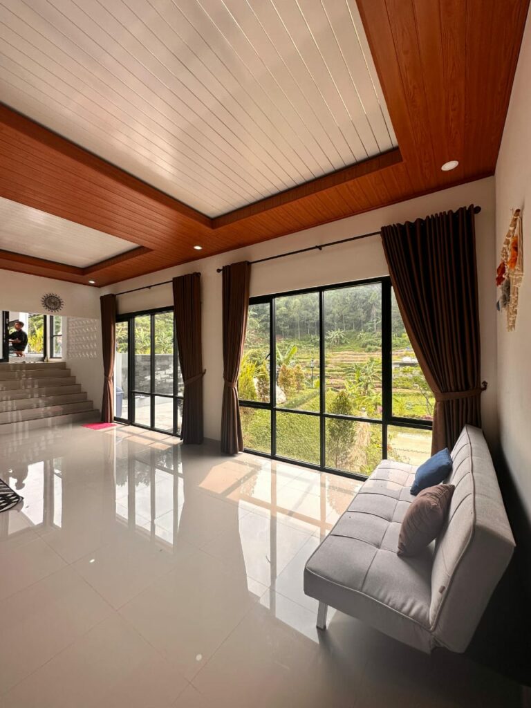 WhatsApp-Image-2025-12-06-at-2.21.33-PM-2